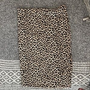 Vince Camuto elasticband leopard jersey skirt
